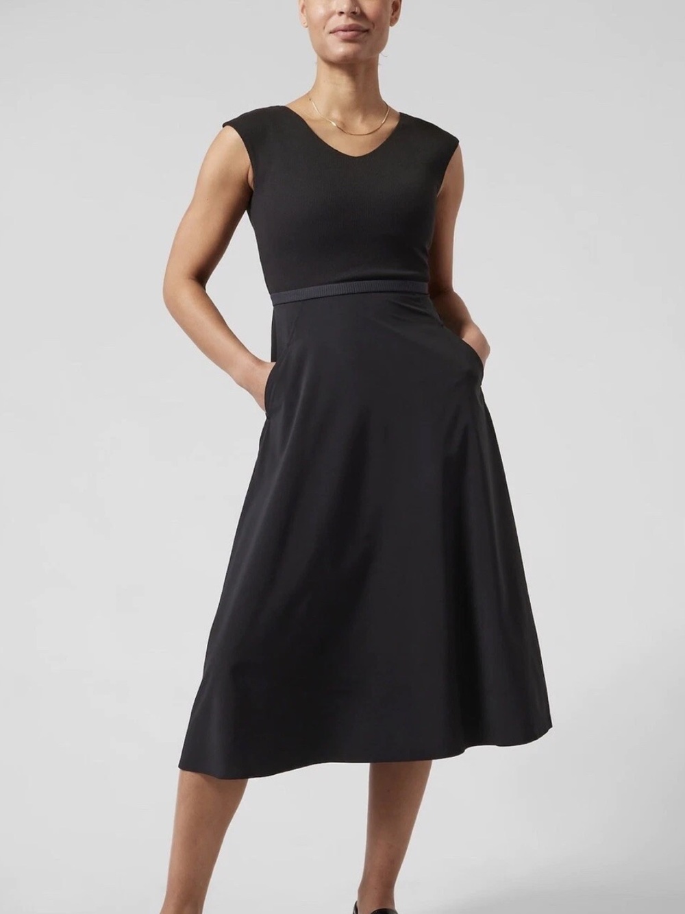 Athleta Ryder Dress Women’s Small Black Midi Fit Flare Sleeveless Stretch